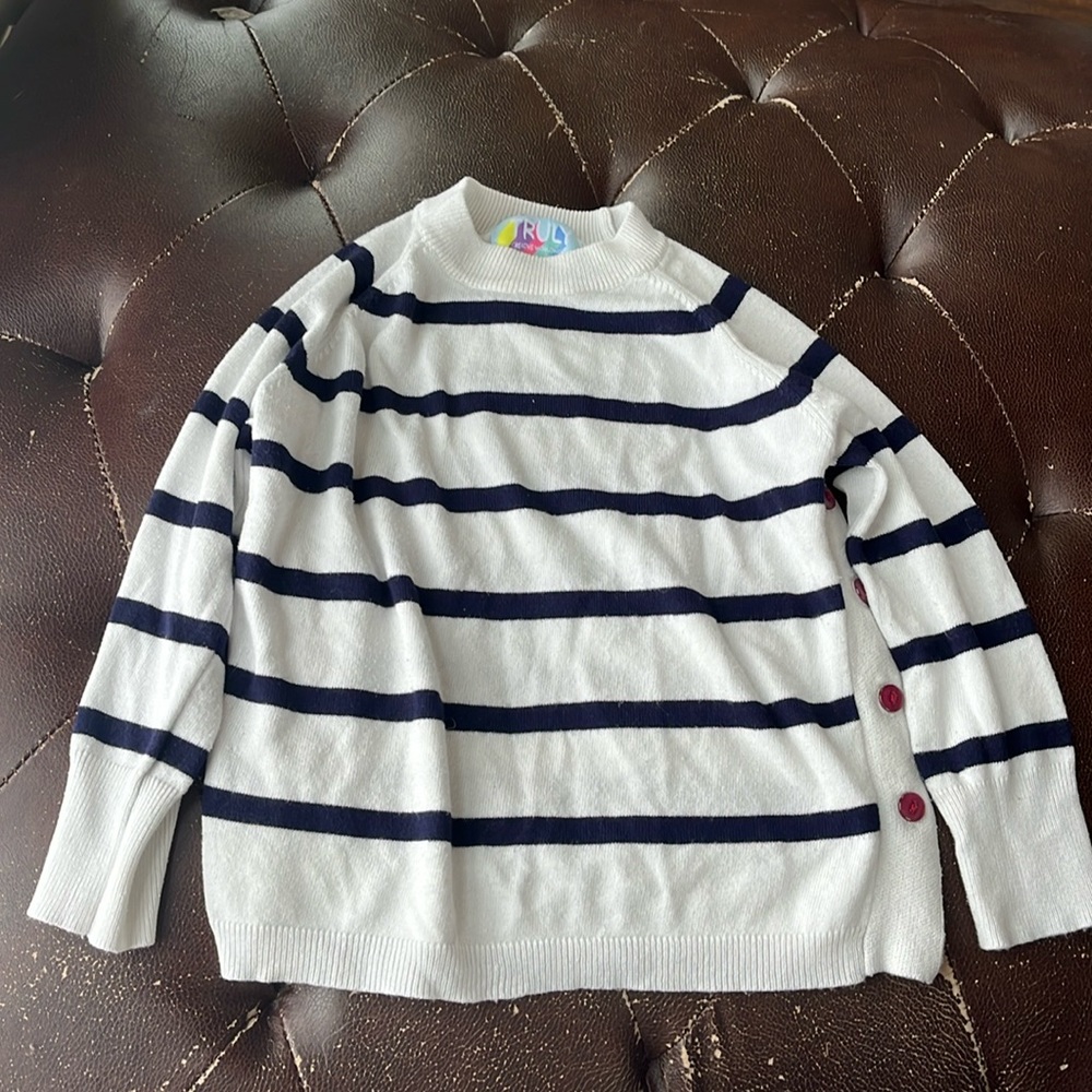 Truly sweater